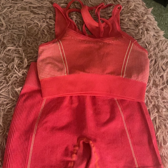 Workout set - Picture 1 of 3